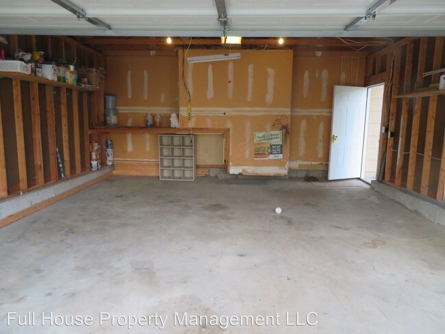 Building Photo - 3 br, 2 bath House - 415 Columbine Court