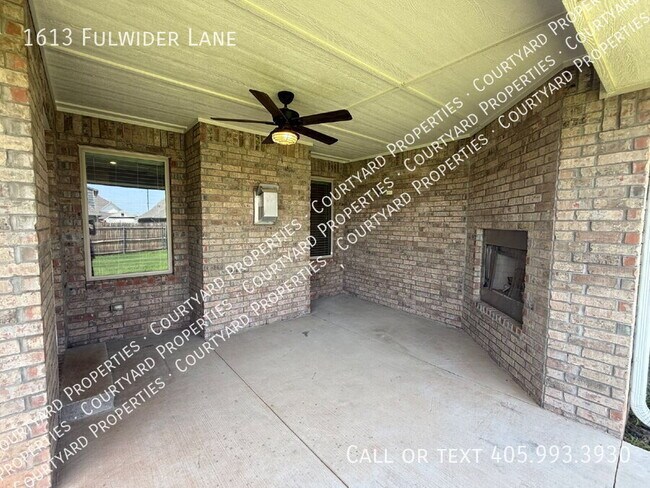 Foto del edificio - 1613 Fulwider Ln
