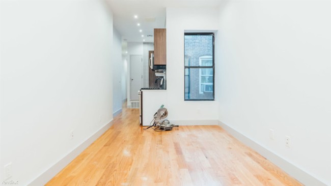 Building Photo - 1675 Palmetto St