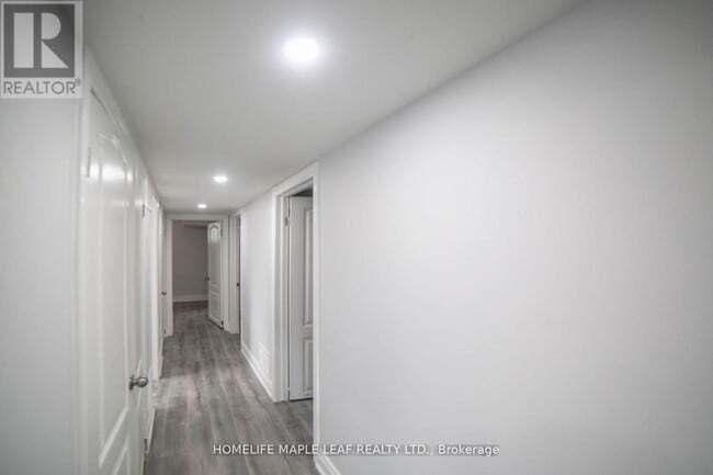 Building Photo - 46 Epsom Downs Dr