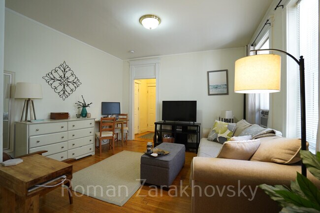 Foto del edificio - 42 Strathmore Rd