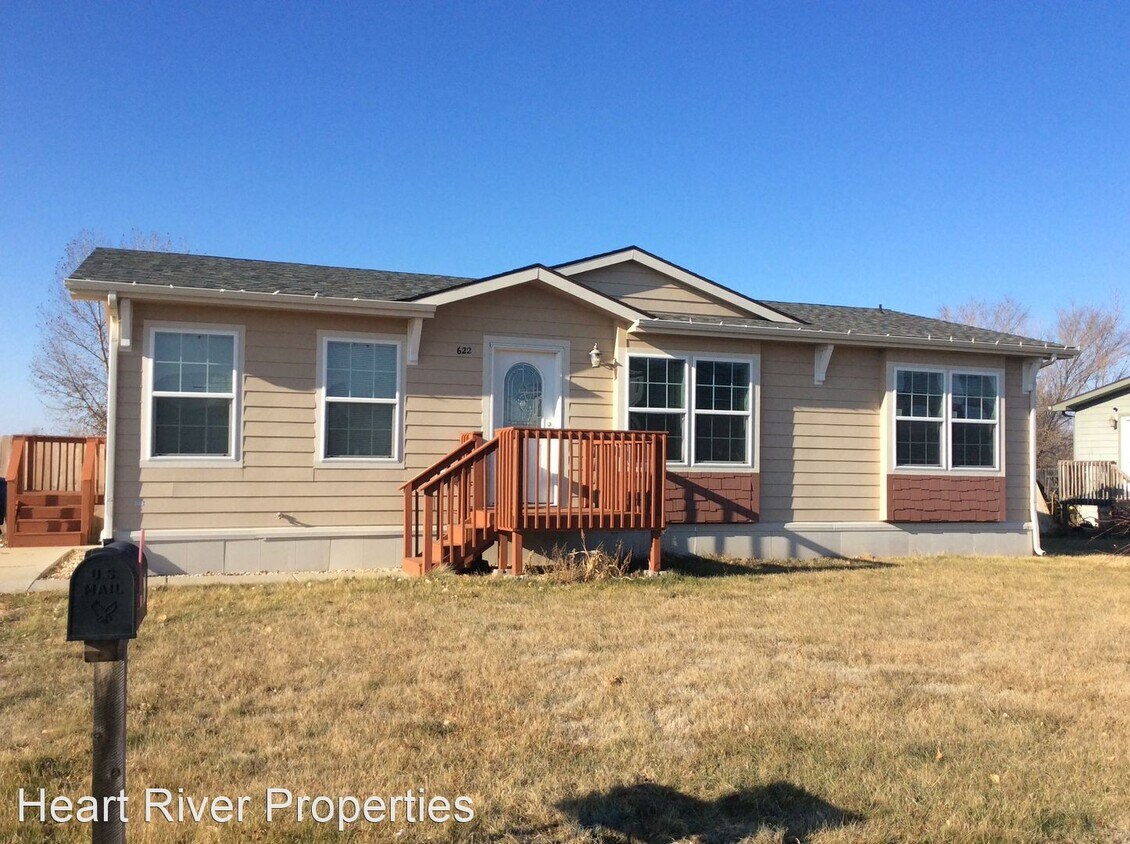 Foto principal - 3 br, 2 bath House - 622 5th Ave SE
