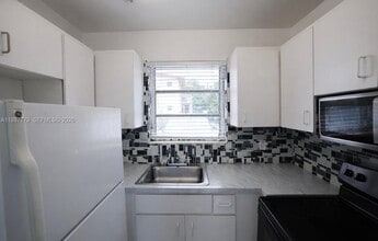 Building Photo - 4381 W Flagler St