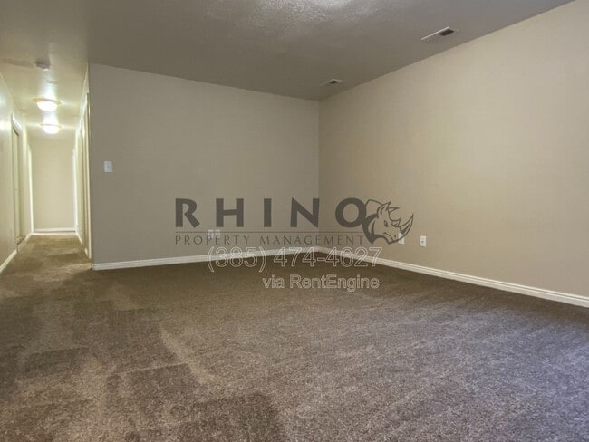 Building Photo - 265 N 750 W