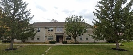 Building Photo - 812 Pro Dr