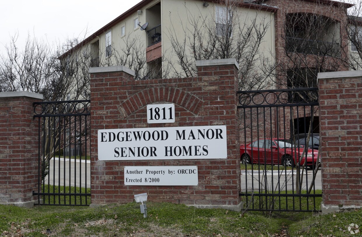 Foto del edificio - Edgewood Manor Senior Living Income R.