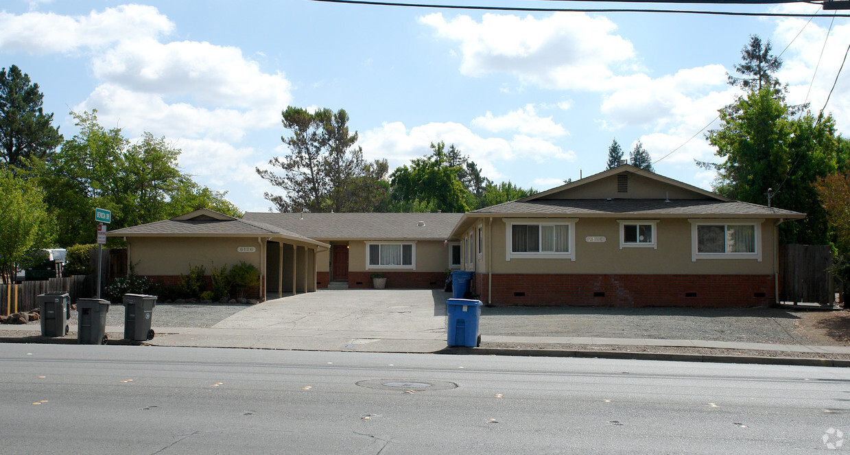 Primary Photo - 6126 Montecito Blvd