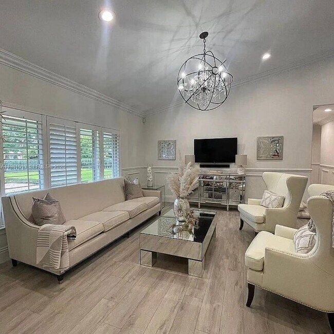 Foto del edificio - 8801 SW 124th St