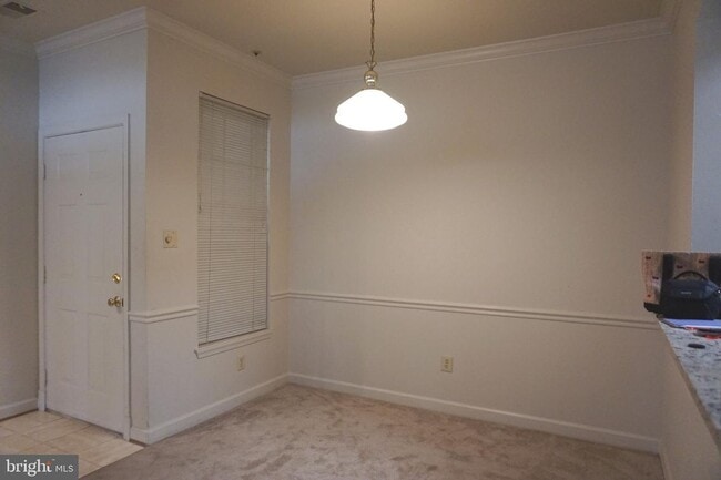 Building Photo - 2-Bedrooms Unit in Bentley Place