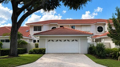 Building Photo - 4107 Carriage Dr