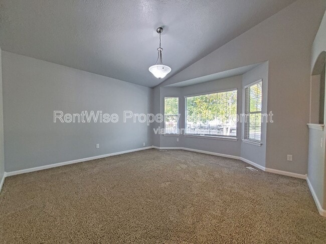 Building Photo - 575 W Elias St