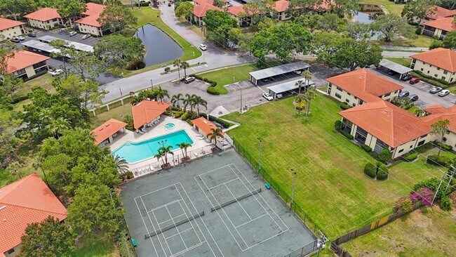 Foto del edificio - 404 Hammock Pine Blvd