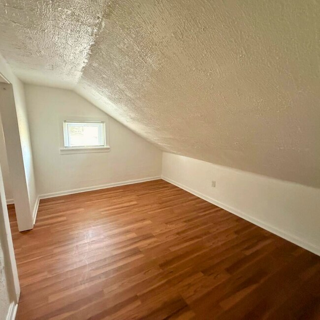 Foto del edificio - 2995 E 125th St