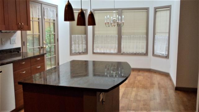 Building Photo - 4 bedroom in Kirkland WA 98034