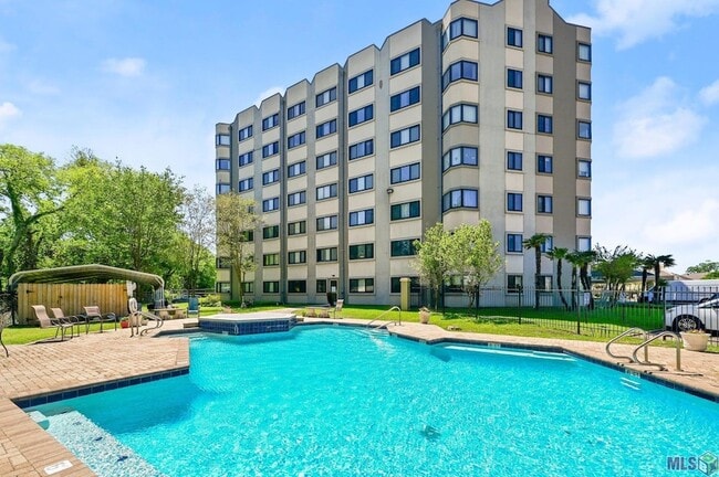 Foto del edificio - 11550 Southfork Avenue Unit 414