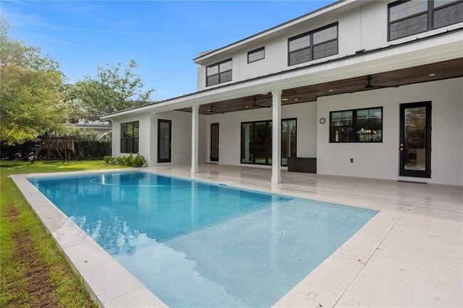 Foto del edificio - 1814 Barker Dr