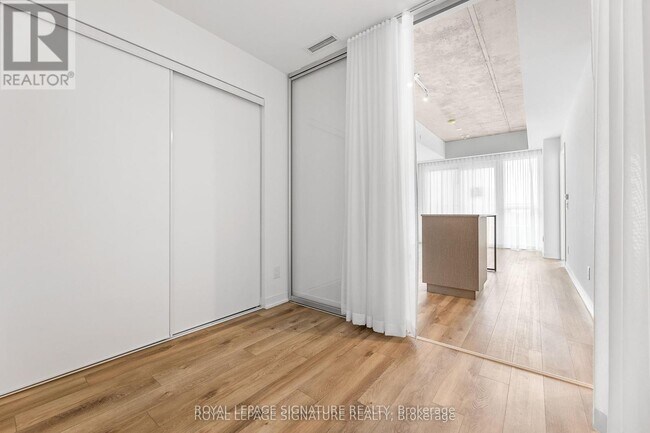 Building Photo - 1808-1808 St Clair Ave W
