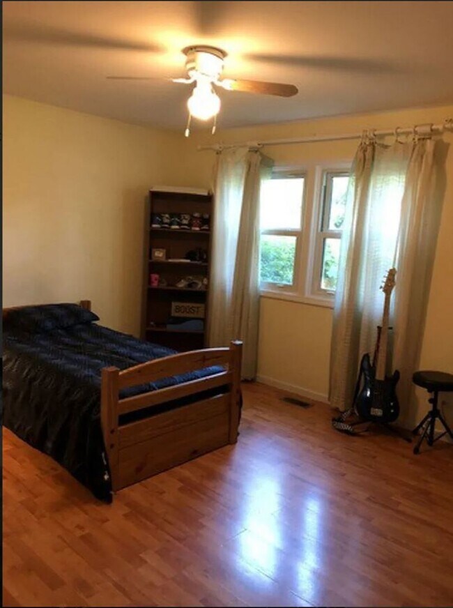 Foto del edificio - 2034 Oxford Ct