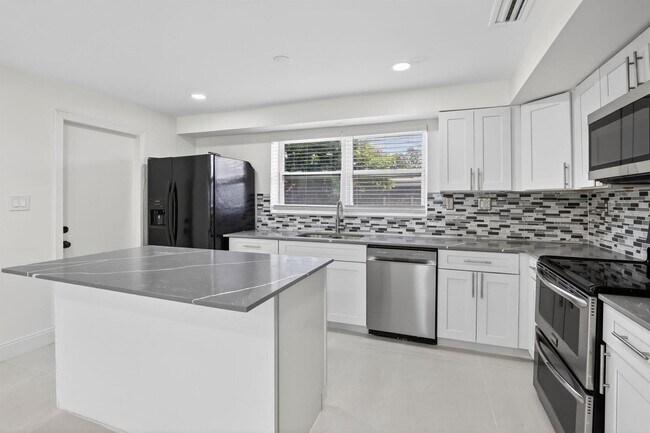 Foto del edificio - 2630 SW 49th Ct