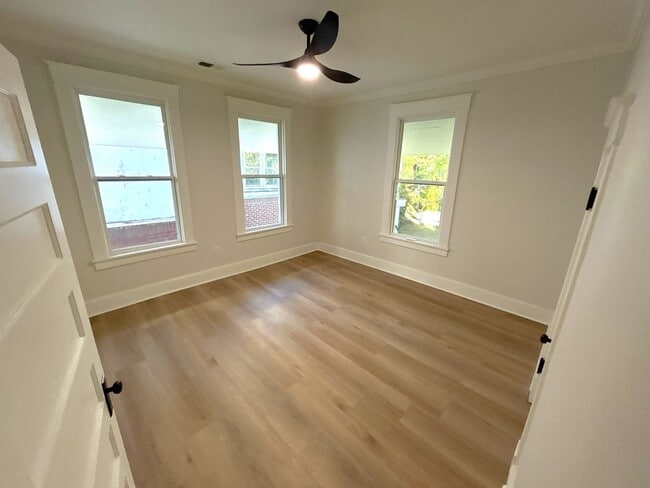 Building Photo - 280 N McNeil St