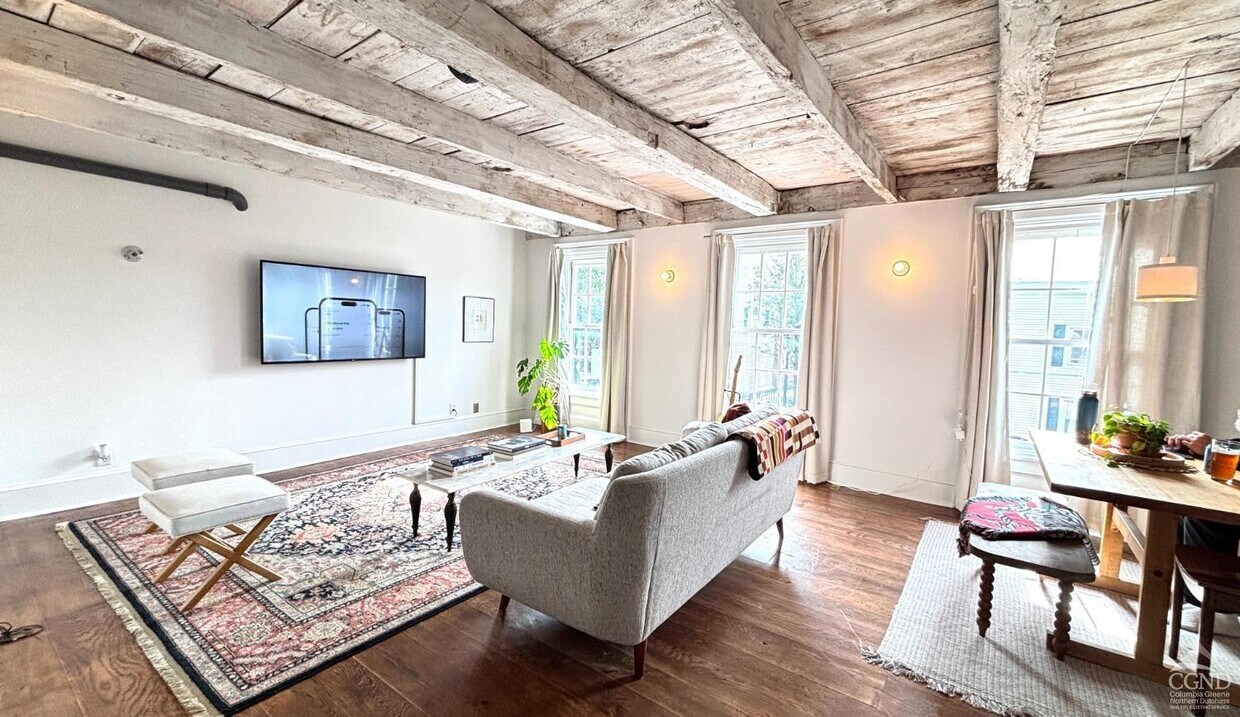 Foto principal - 234 Warren St