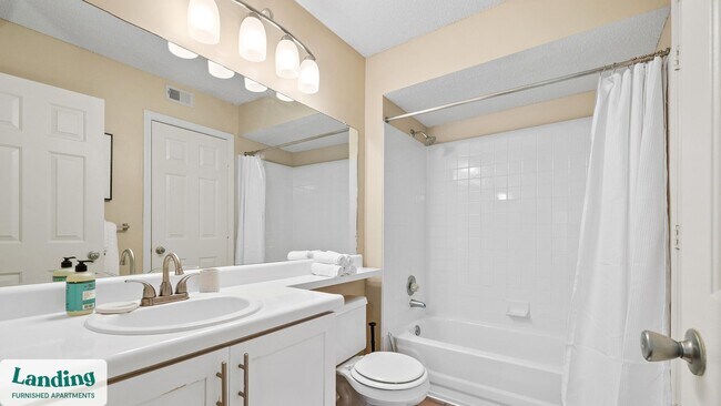 Foto del edificio - 7865 Grove Ct W