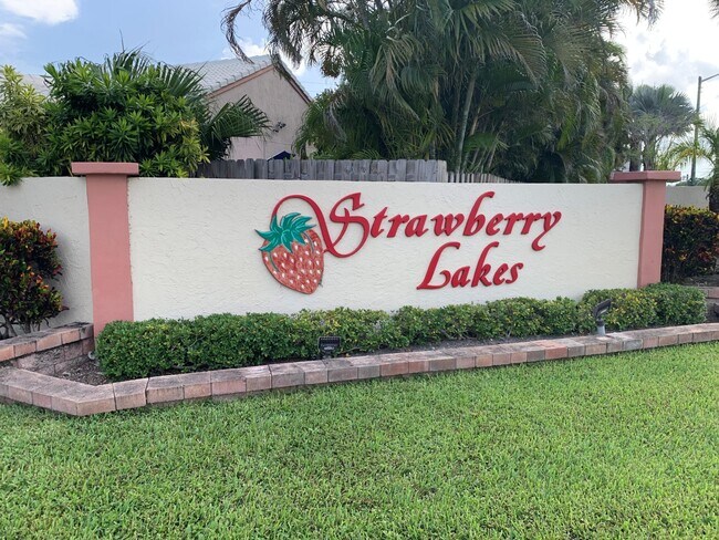 Foto del edificio - 6076 Strawberry Lakes Cir