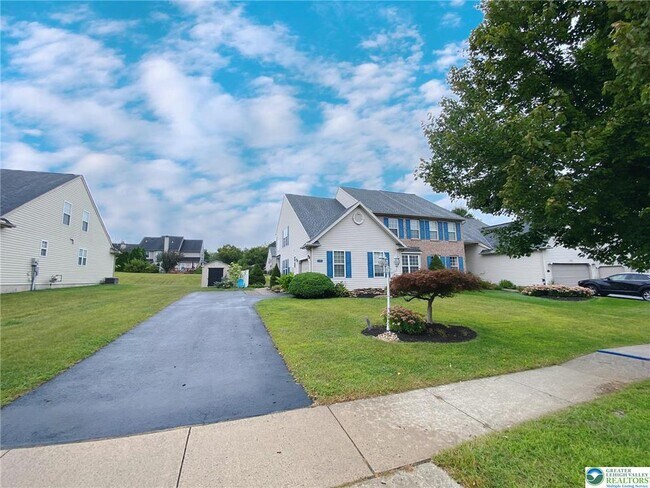 Foto del edificio - 2150 Rolling Meadow Dr