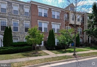 Building Photo - 1112 Patrick St
