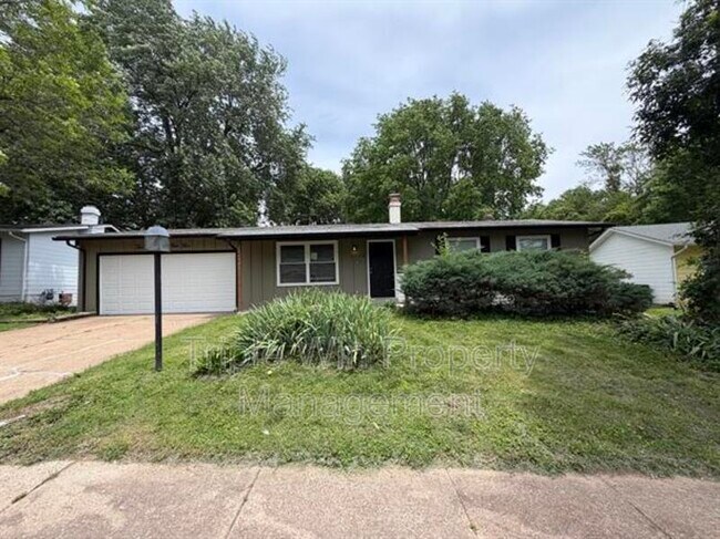 Foto del edificio - 2245 Lindsay Ln
