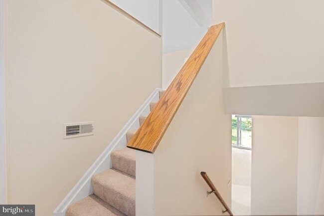 Building Photo - 11740 Stonegate Ln
