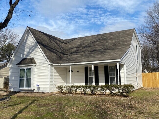 Foto del edificio - 4239 Runningbrook Cir Memphis, TN 38141