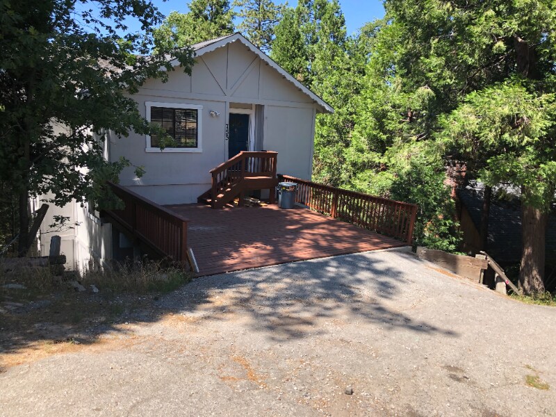 755 Bergschrund Dr, Crestline, CA 92325 House Rental in Crestline, CA