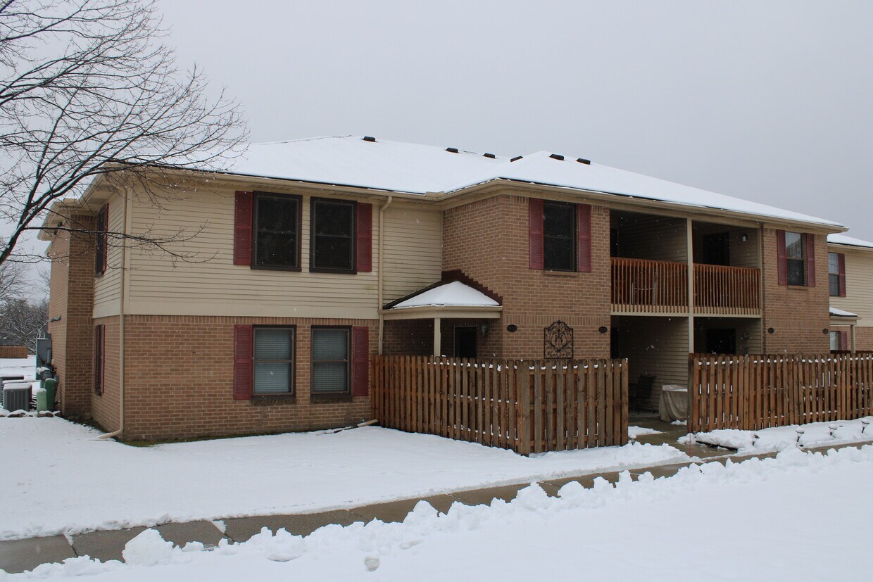 19221 Surrey Ln Unit Northville Condo, Northville, MI 48167 Condo for