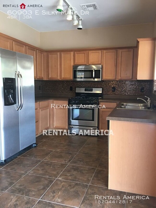 Foto del edificio - Elegance in Eagle Crest Ranch With Pool!!