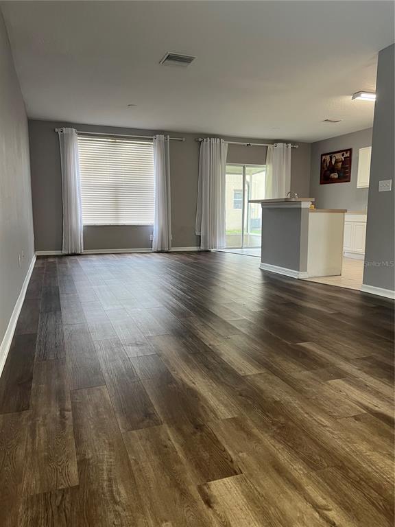 Building Photo - 9711 Carlsdale Dr