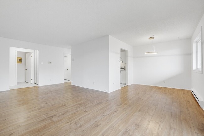 Building Photo - 146 Rue de Lausanne