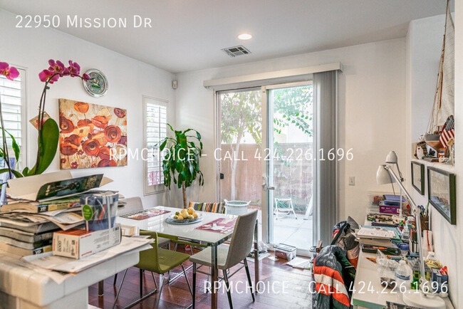 Building Photo - 22950 Mission Dr