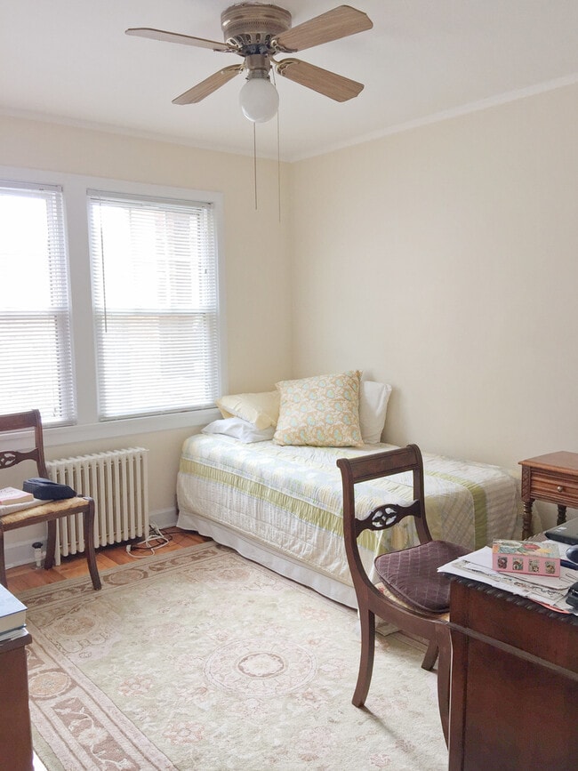 Foto del edificio - 303 Ridge Ave