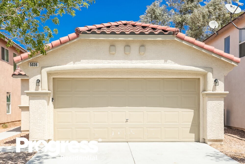 Foto principal - 5036 Ironhorse Ranch Ave