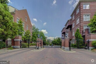 Building Photo - 1735 Peachtree St NW