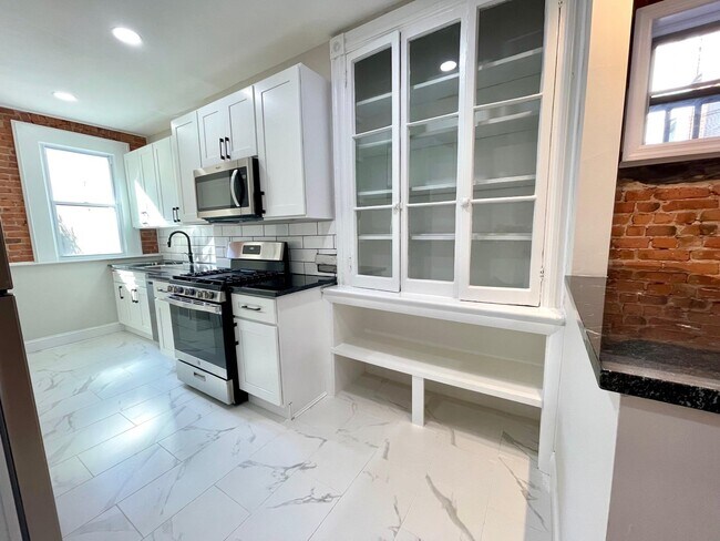 Foto del edificio - 357 8th St
