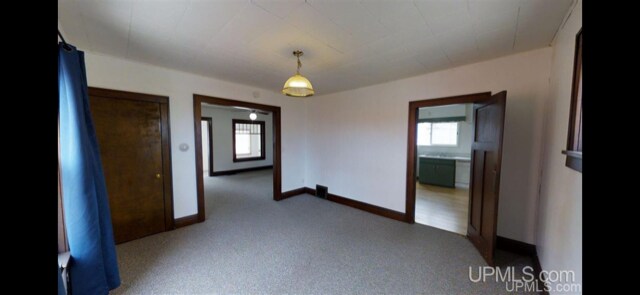 Foto del edificio - 242 W Ohio St