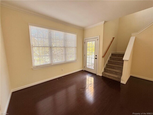 Building Photo - 5357 Discovery Park Blvd