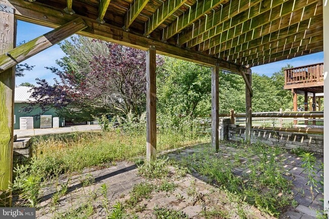 Building Photo - 22 Crenshaw Ct