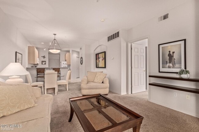 Foto del edificio - 6535 E Superstition Springs Blvd