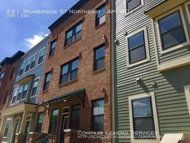 Building Photo - 221 Trowbridge St NE