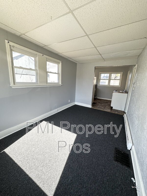 Building Photo - 4203 N 39th St