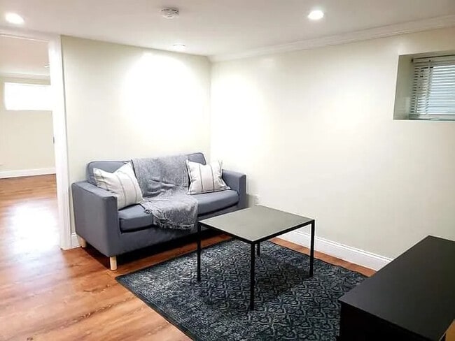 Building Photo - 332 Stegman Pkwy