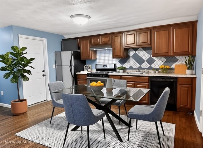 Photo - 163 Saratoga St Apartment